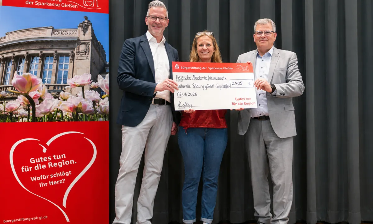 Bürgerstiftung der Sparkasse Gießen unterstützt Singtreffen der Primacanta-Schulen