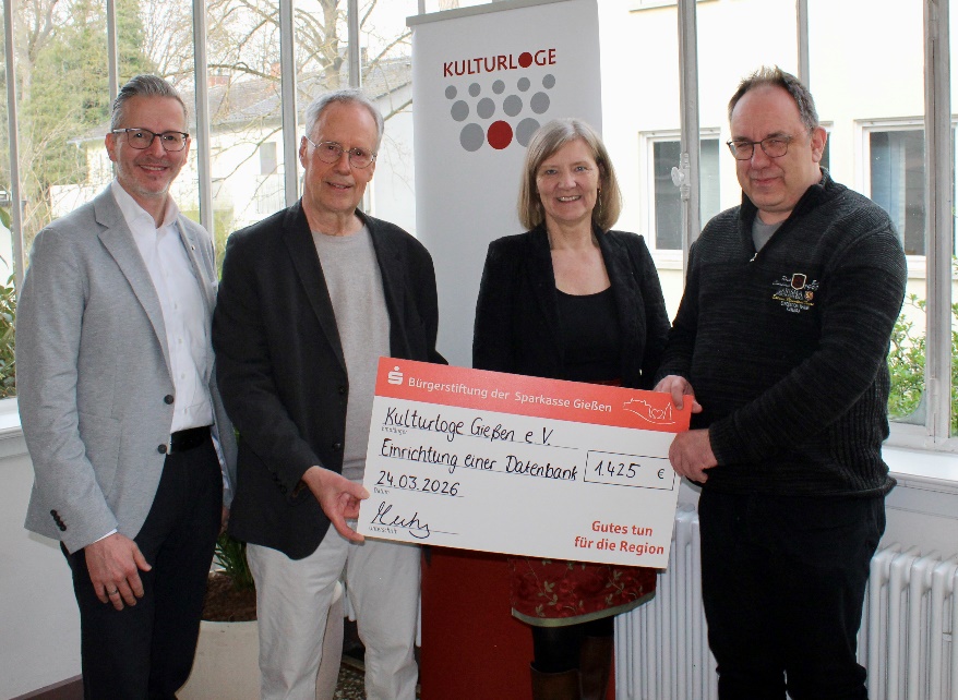 Bürgerstiftung der Spakrasse Gießen unterstützt Kulturloge